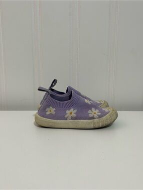 Jan & Jul Kids Lavender Daisy Slip-On Shoes